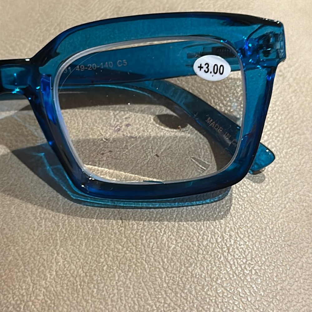Reading Glasses wide Framed +3.00 - Picture 1 of 3